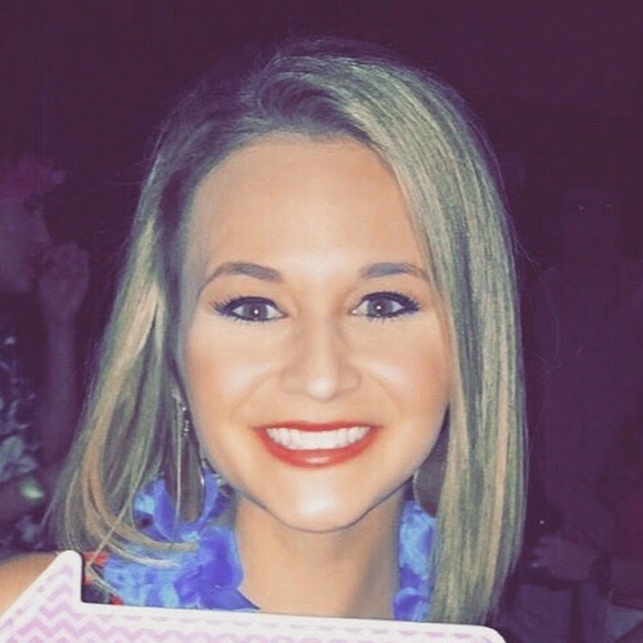 Meet your Posher, Felicia - Picture 1 of 1